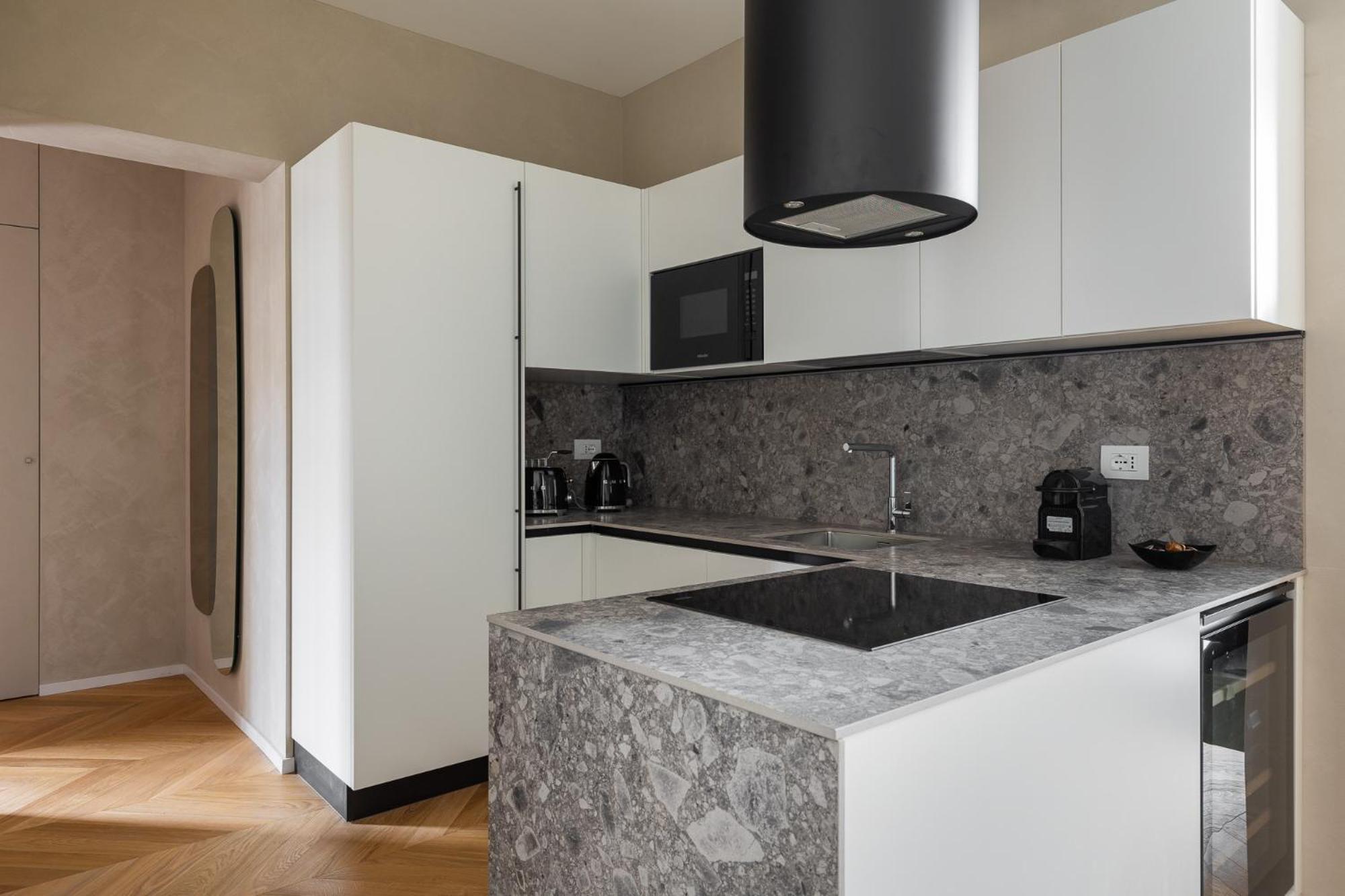 San Martino - Luxury Apartments By Design Club Collection Bologna Exterior photo