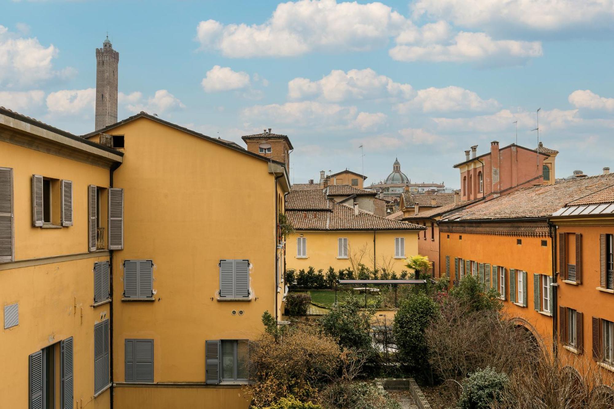 San Martino - Luxury Apartments By Design Club Collection Bologna Exterior photo
